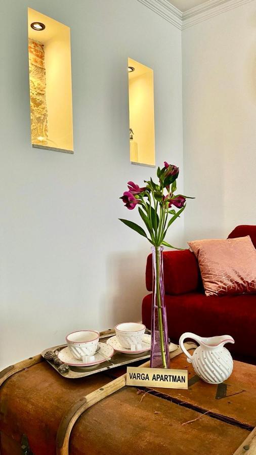 Varga Apartman โชพรอน ภายนอก รูปภาพ